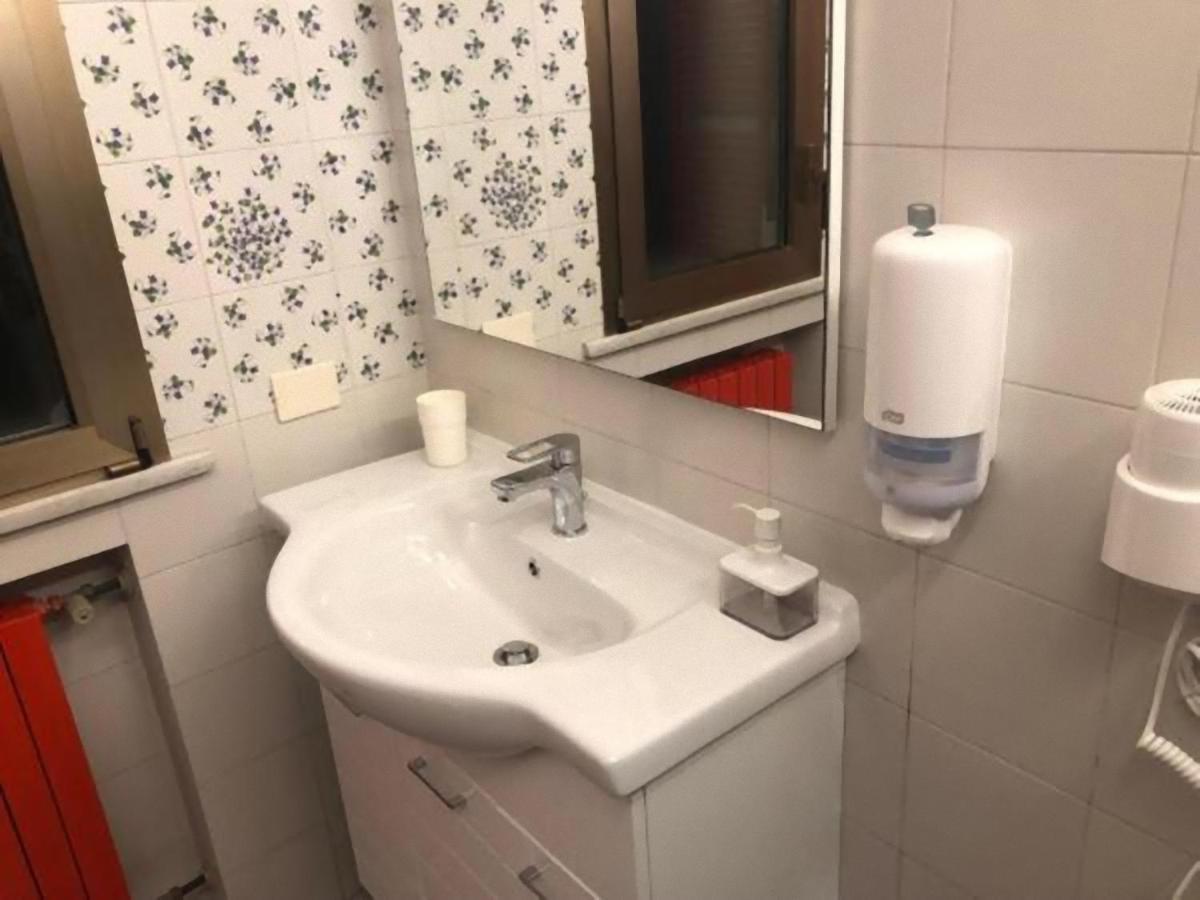Tourist House Bologna - Fringe - Self Check-In Apartment Luaran gambar